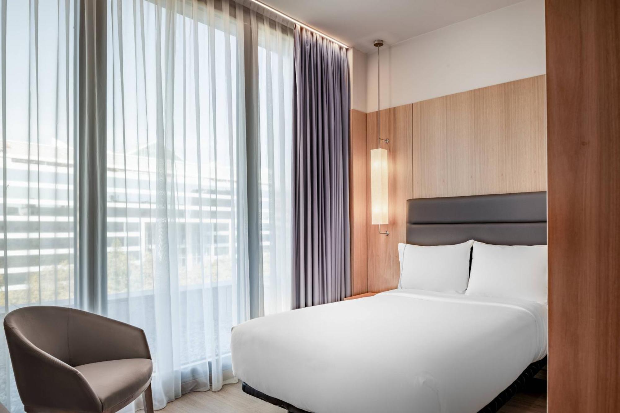 Ac Hotel Diagonal L'Illa By Marriott Barcelona Exterior foto